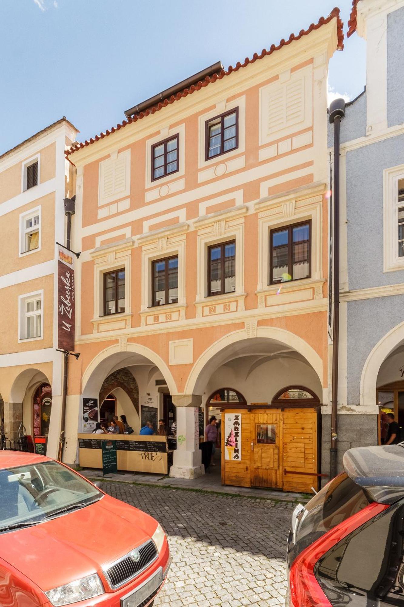 Old Town Charles Apartments Ceske Budejovice Esterno foto